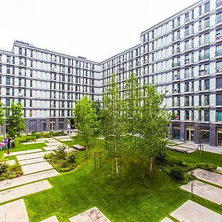 Black&white - Entrecampos * Lissabon