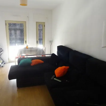 Black&white - Entrecampos Appartement Lissabon